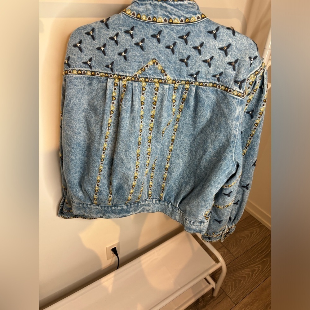 Brand new with tag AUTHENTIC women denim Sandro embroidered Jacket 40! - Picture 12 of 17